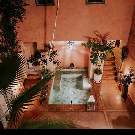 Exclusive And Stylish 4-Bedroom Riad With Plunge Pool マラケシュ エクステリア 写真