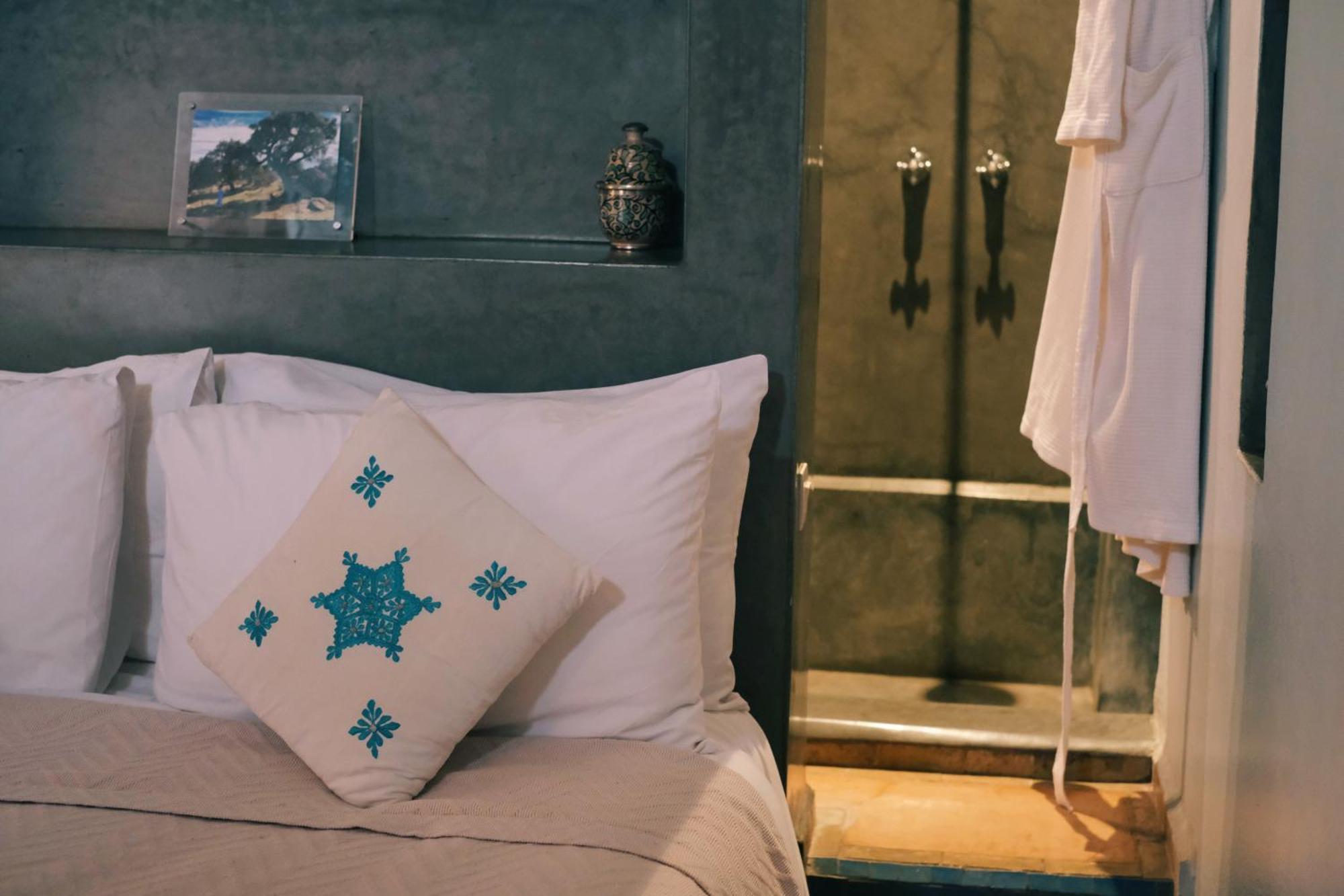 Exclusive And Stylish 4-Bedroom Riad With Plunge Pool マラケシュ エクステリア 写真