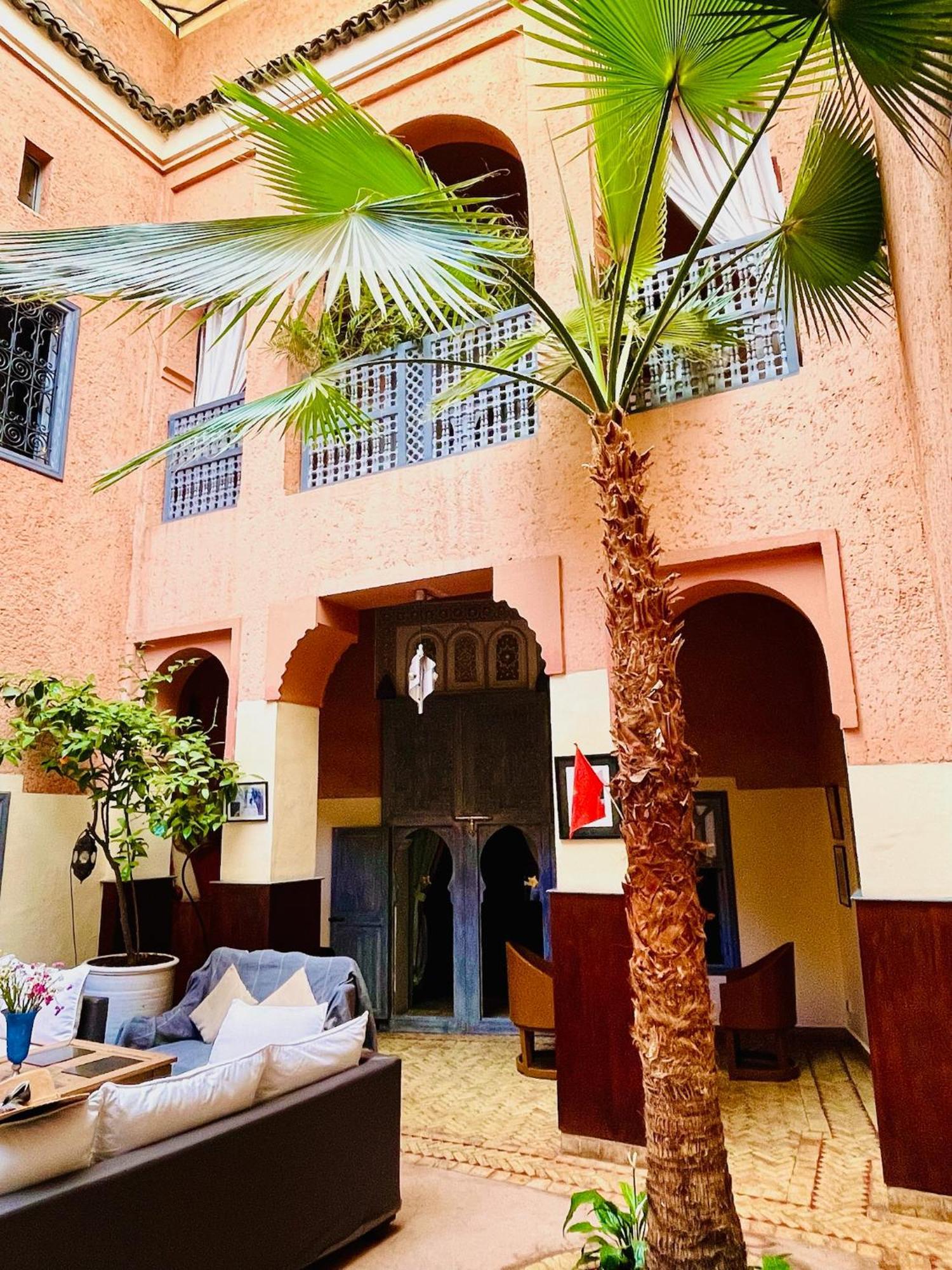 Exclusive And Stylish 4-Bedroom Riad With Plunge Pool マラケシュ エクステリア 写真