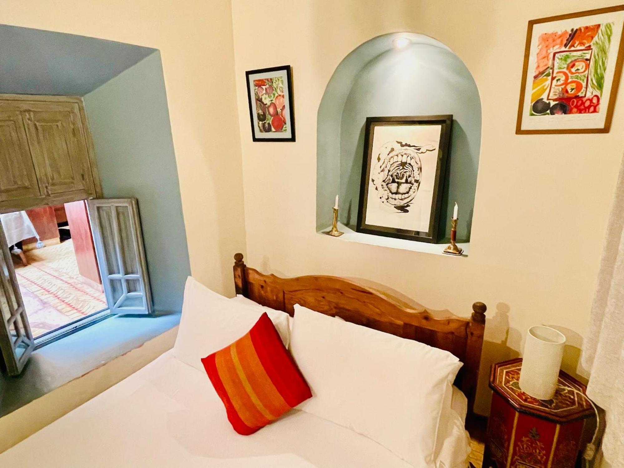 Exclusive And Stylish 4-Bedroom Riad With Plunge Pool マラケシュ エクステリア 写真