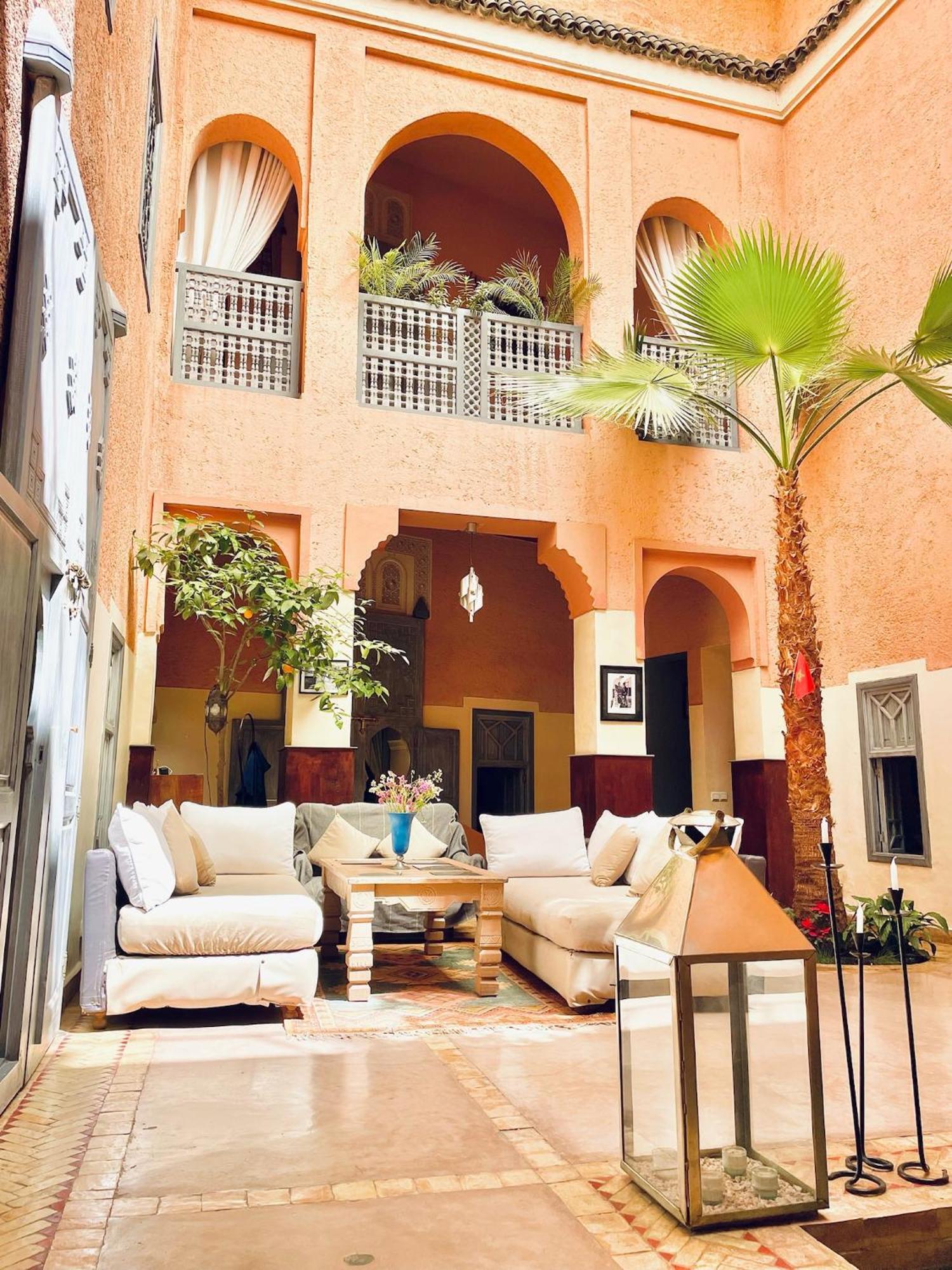 Exclusive And Stylish 4-Bedroom Riad With Plunge Pool マラケシュ エクステリア 写真