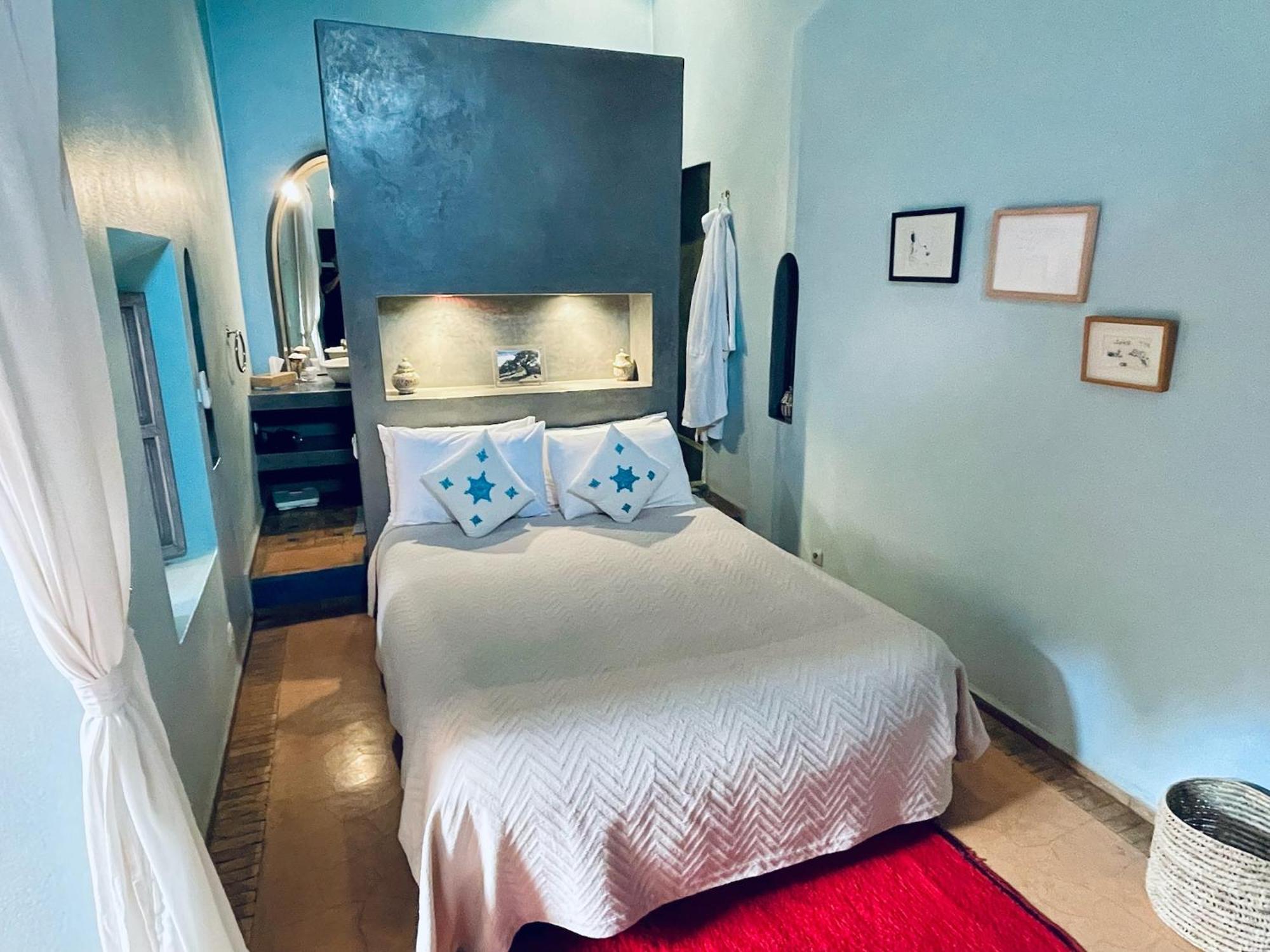 Exclusive And Stylish 4-Bedroom Riad With Plunge Pool マラケシュ エクステリア 写真