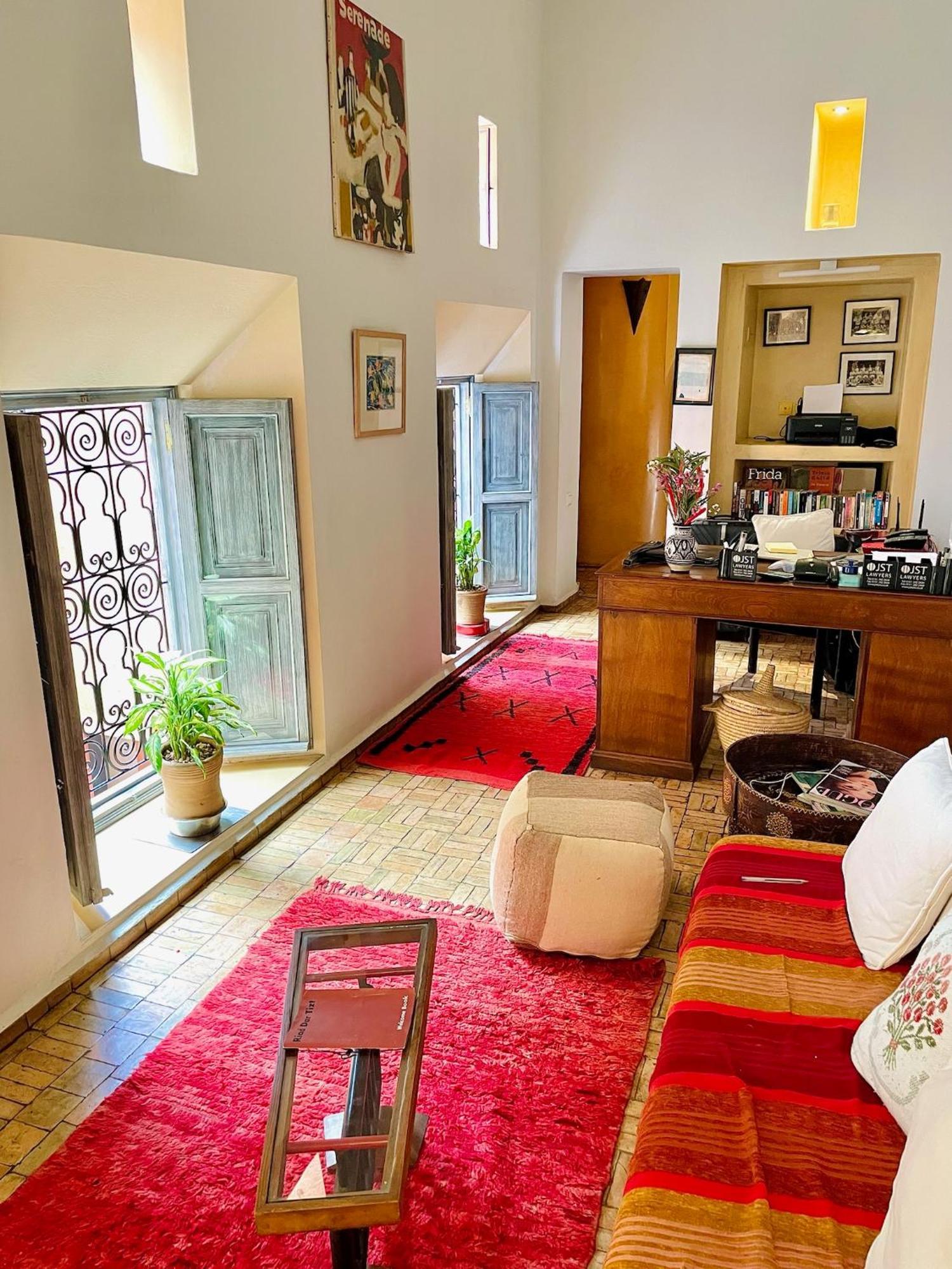 Exclusive And Stylish 4-Bedroom Riad With Plunge Pool マラケシュ エクステリア 写真