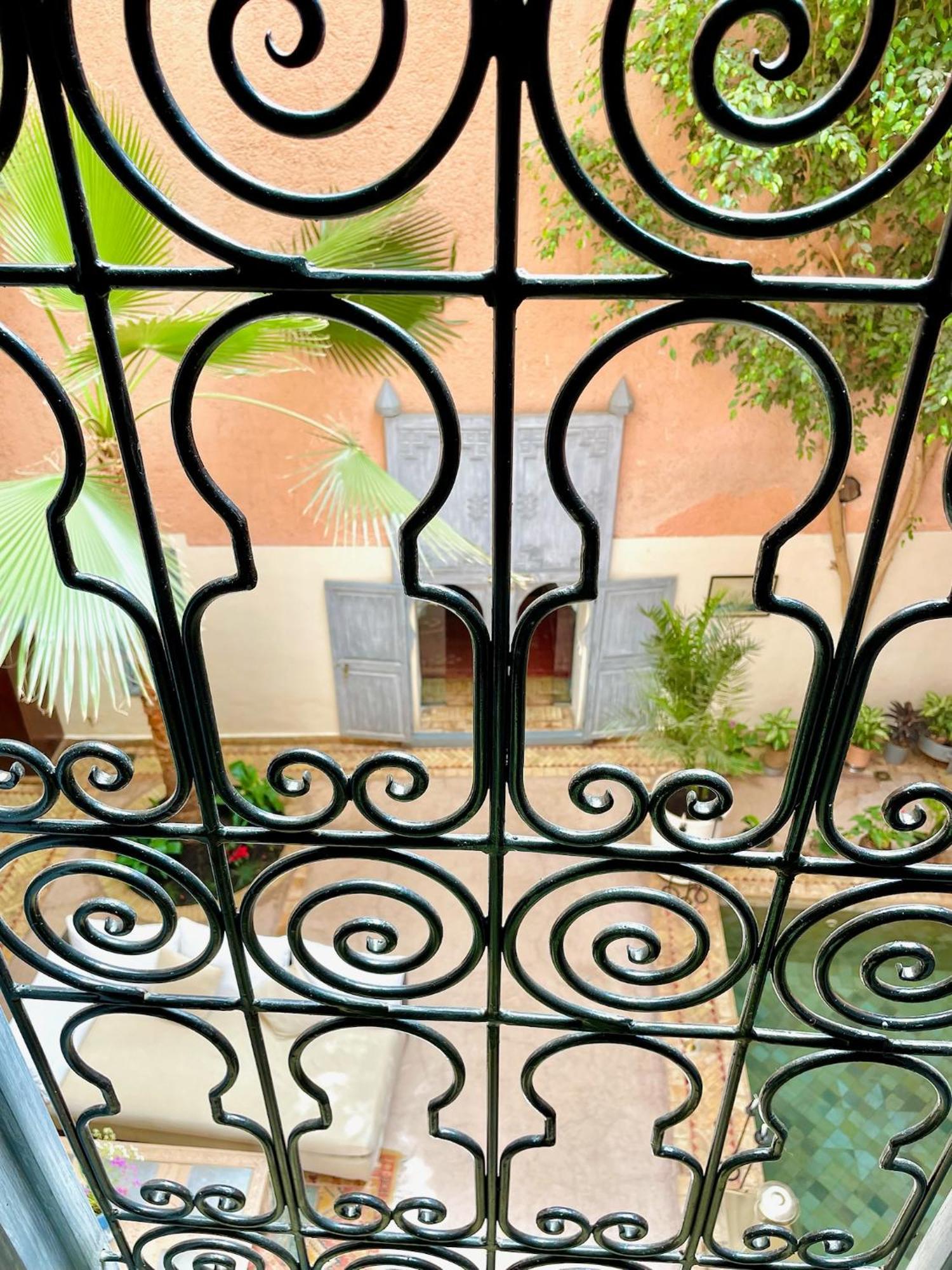 Exclusive And Stylish 4-Bedroom Riad With Plunge Pool マラケシュ エクステリア 写真