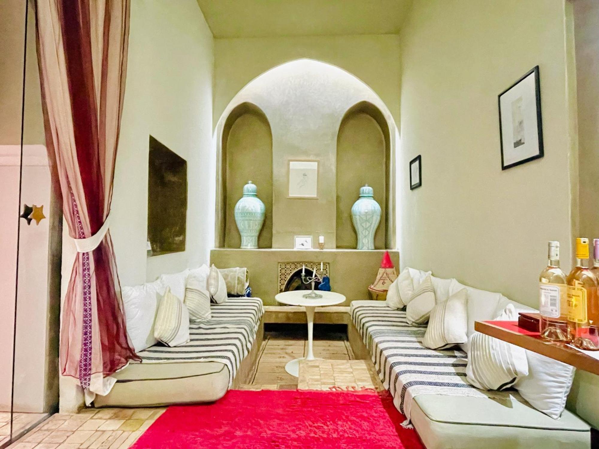 Exclusive And Stylish 4-Bedroom Riad With Plunge Pool マラケシュ エクステリア 写真